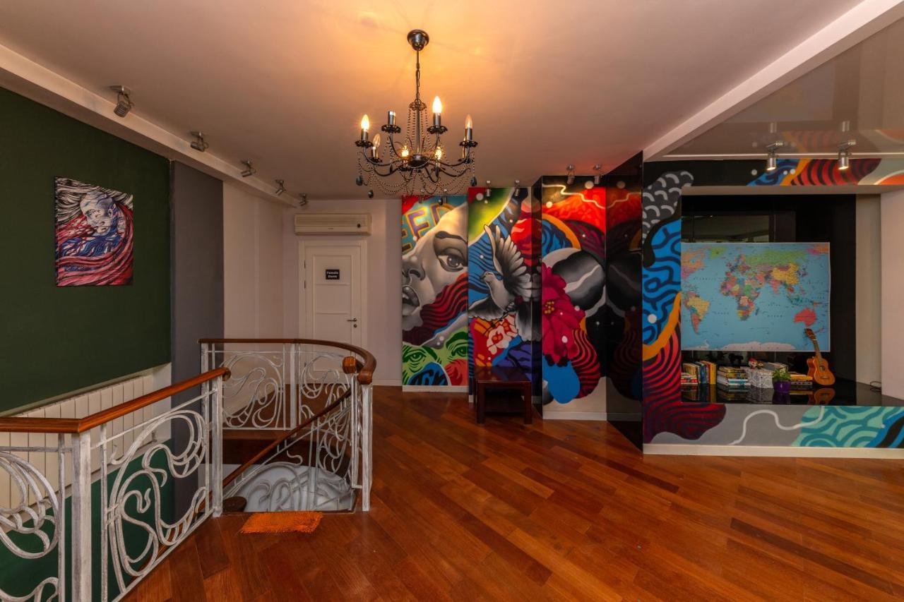 Wanderlust boutique hostel Almaty Extérieur photo