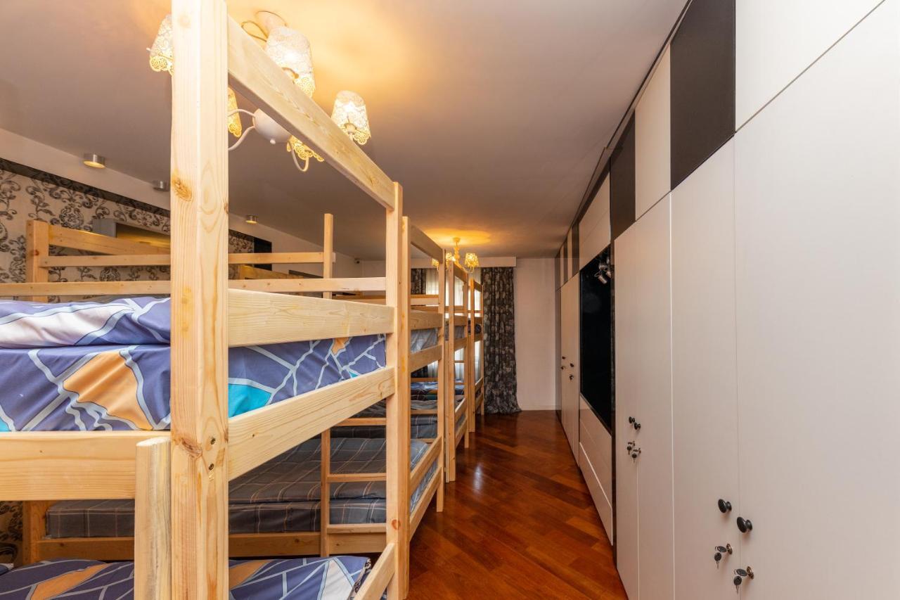 Wanderlust boutique hostel Almaty Extérieur photo